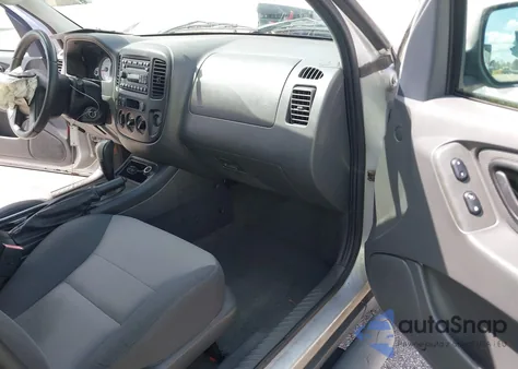 2006 Ford Escape Xls/Xls Manual from USA, damaged, VIN 1FMYU02Z66KD10195